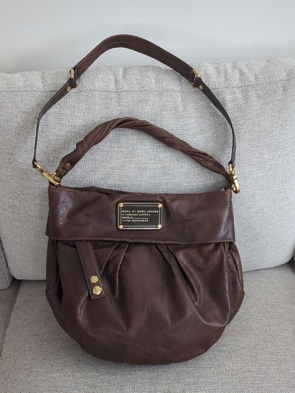 Marc by Marc Jacobs Brown Leather Shoulder Bag with Gold Hardware